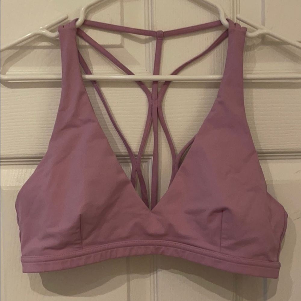 Lululemon sports bra